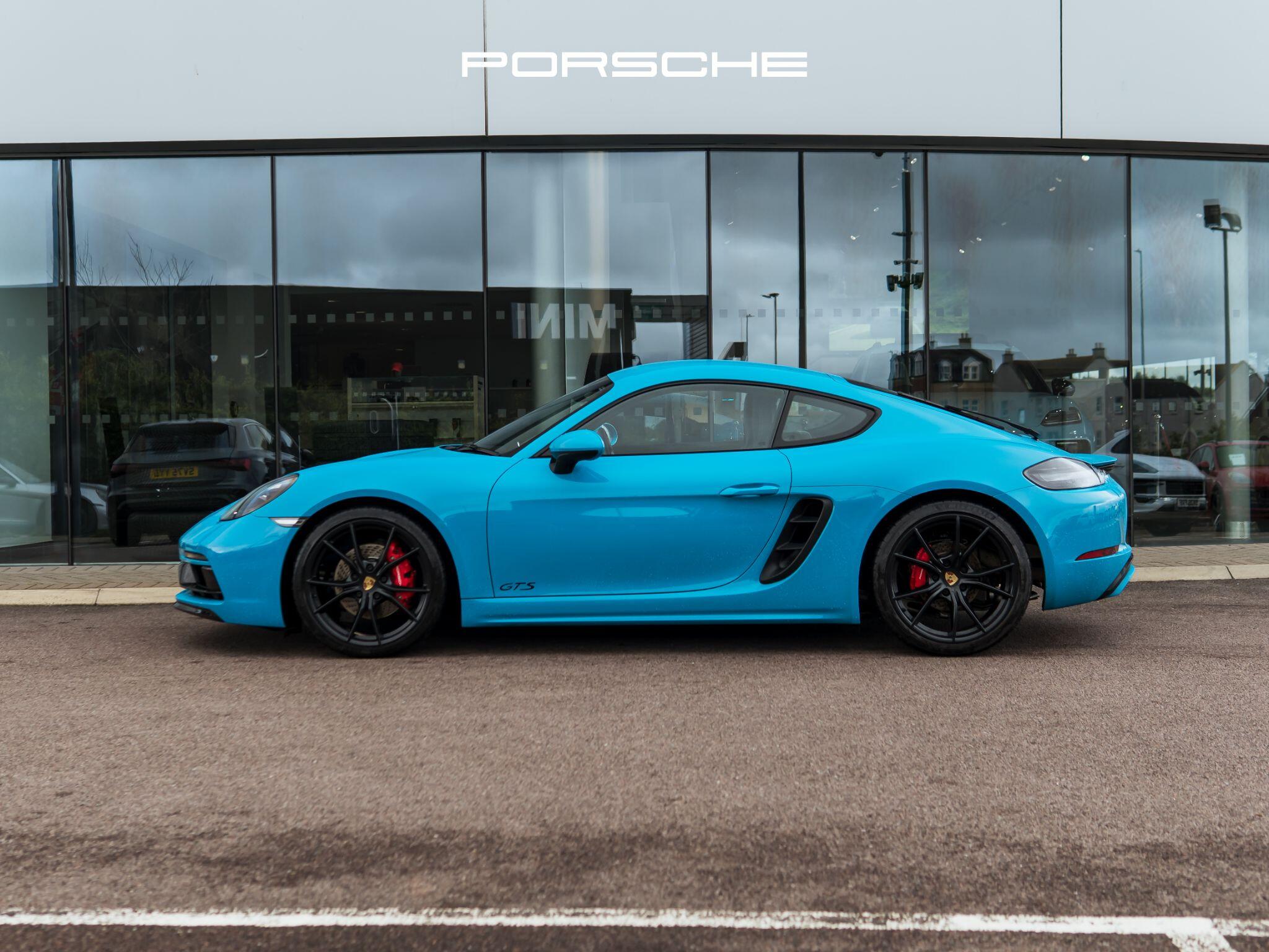 Porsche Cayman view 3