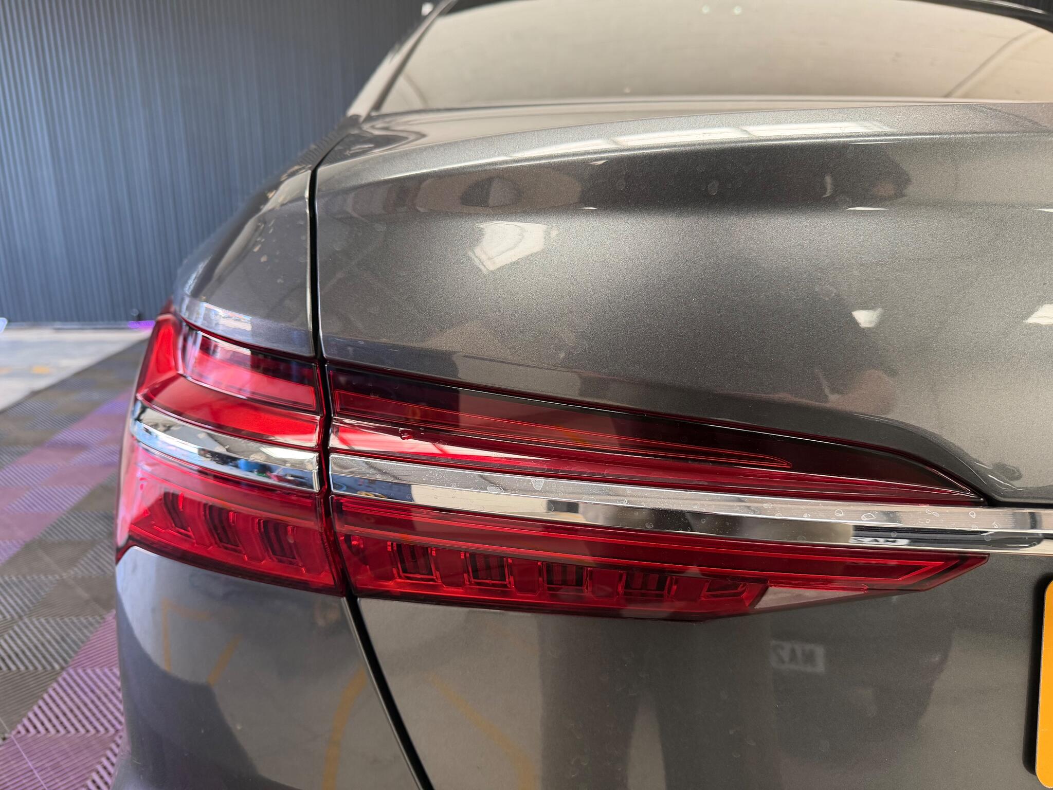 Audi A6 view 34