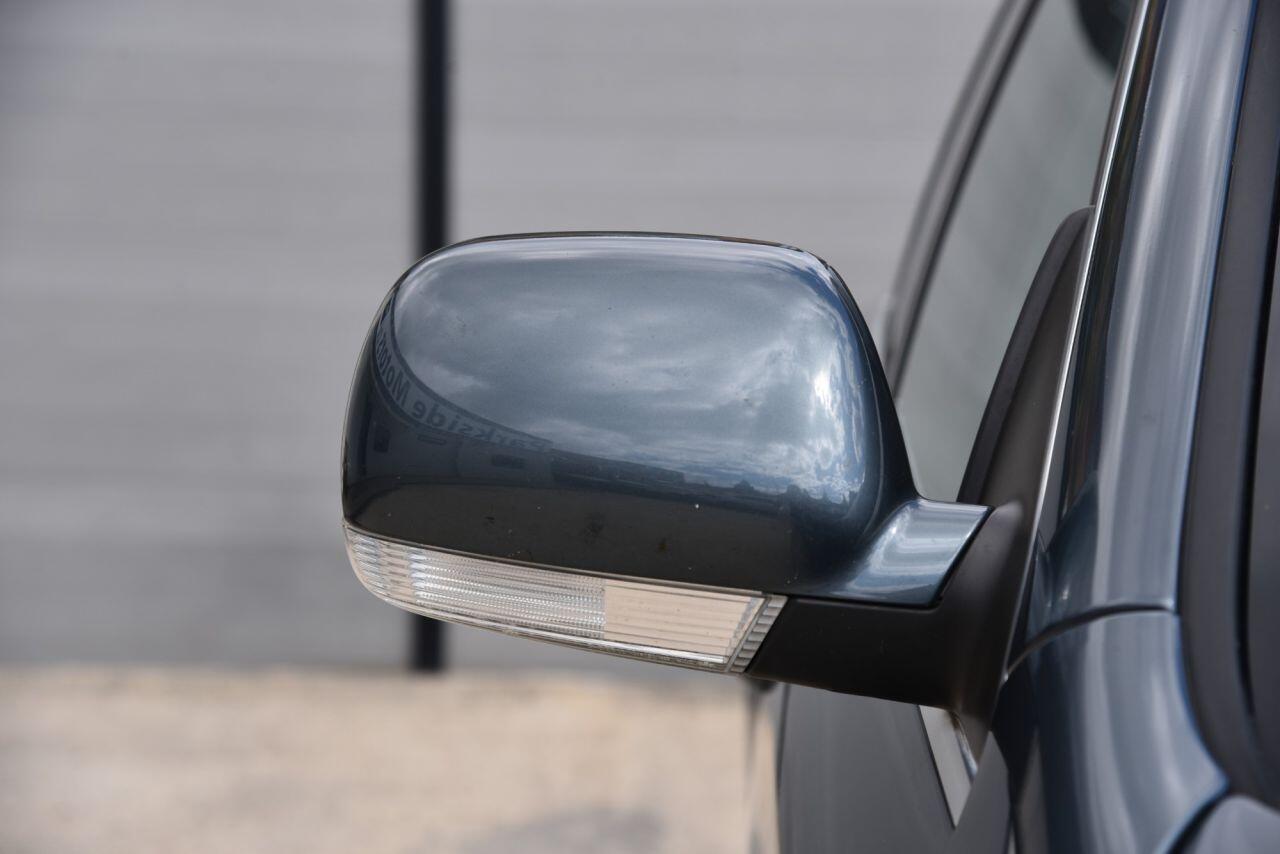 Volkswagen Touareg view 13