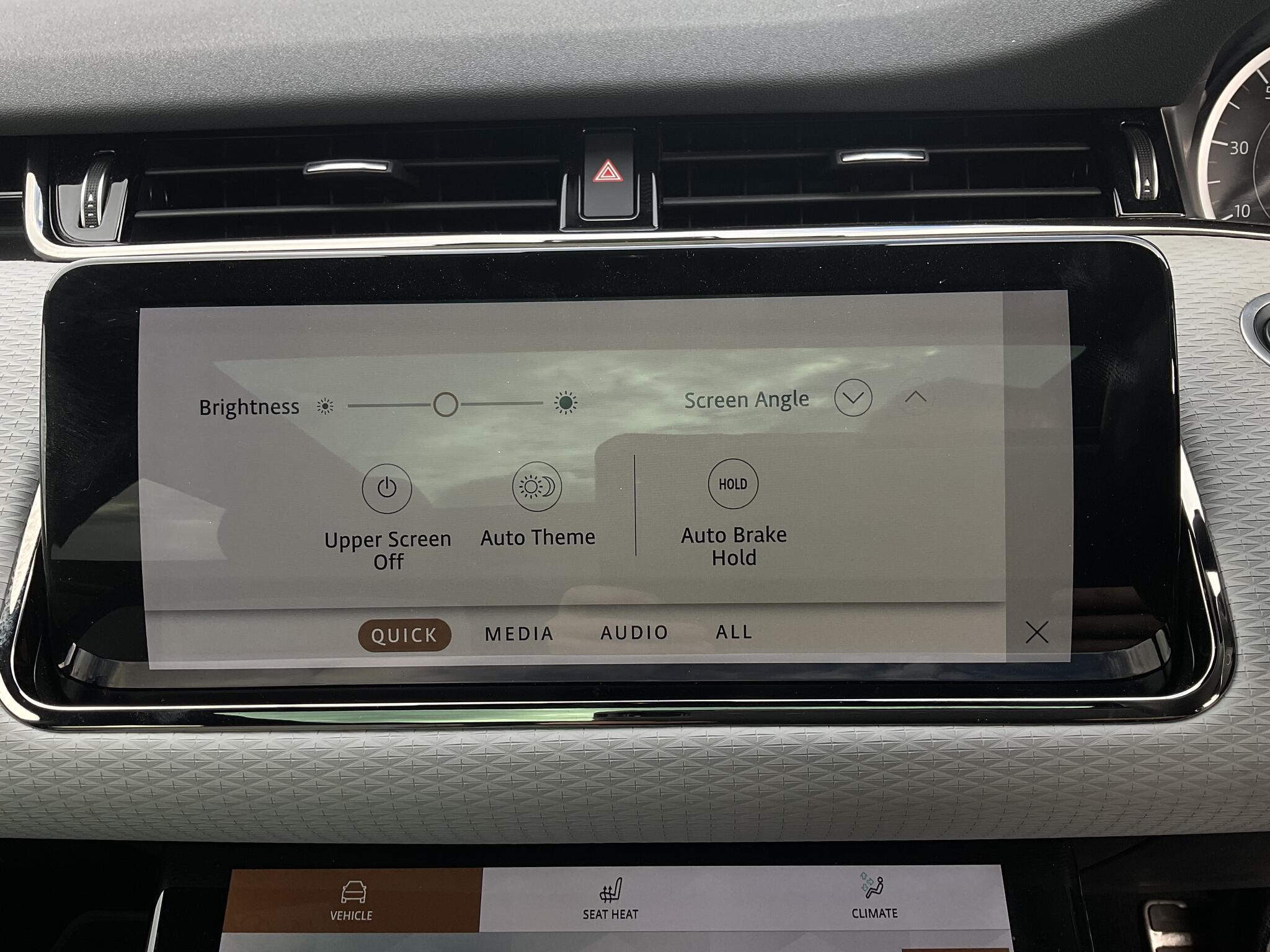 Land Rover Range Rover Evoque view 26
