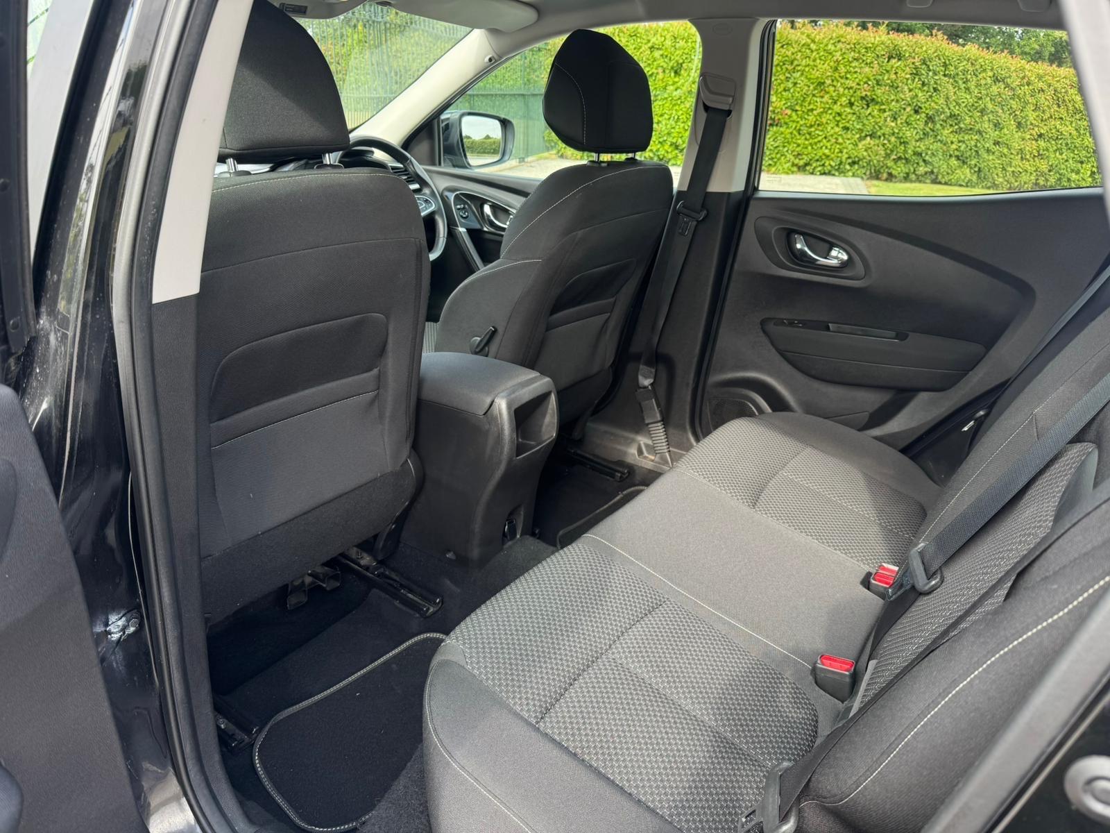 2018 Renault Kadjar 1.3 TCe Dynamique Nav Euro 6 (s/s) 5dr • 99,890 miles image 27