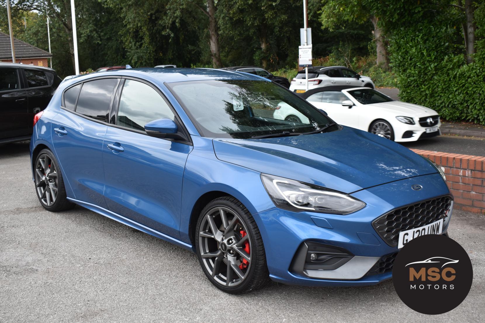 Ford Focus view 23
