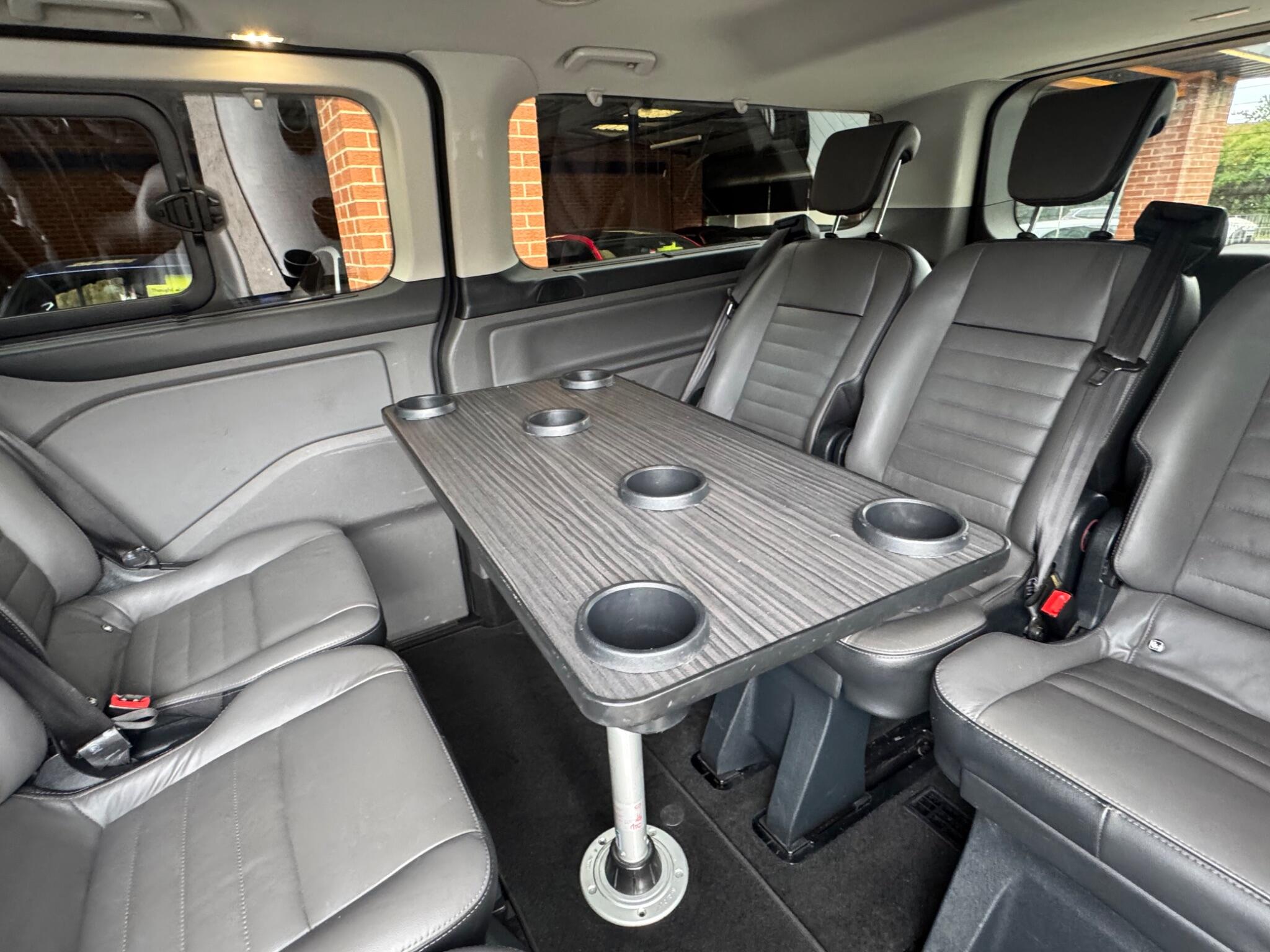 Ford Tourneo Custom view 9