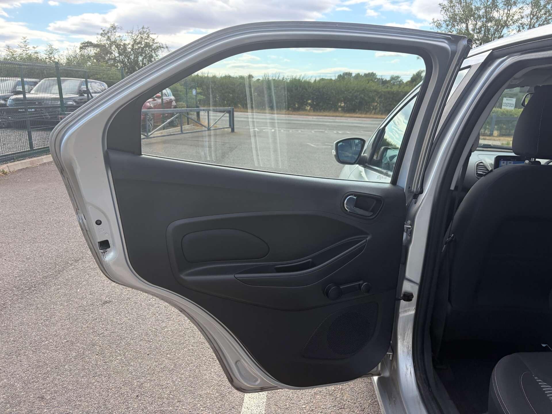 Ford Ka+ view 18