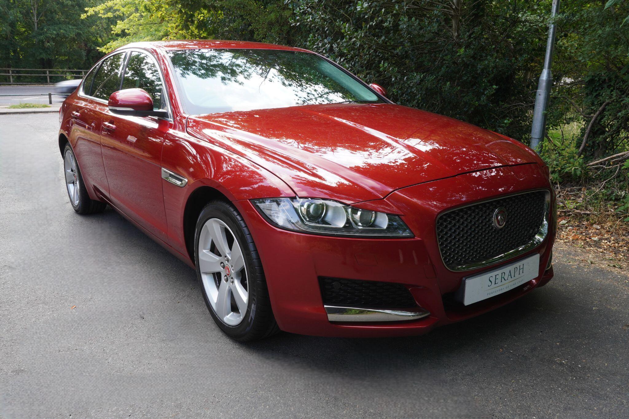 Jaguar XF view 11