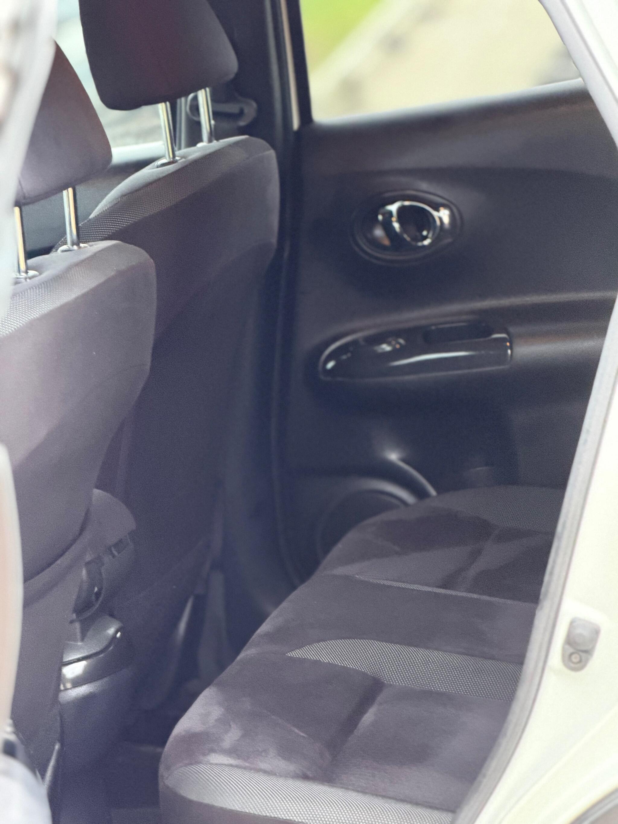 2015 Nissan Juke 1.2 DIG-T Acenta Premium Euro 6 (s/s) 5dr image 23