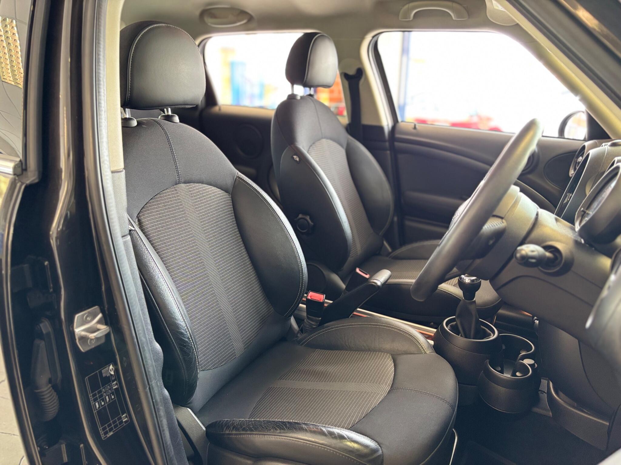 Mini Countryman view 12