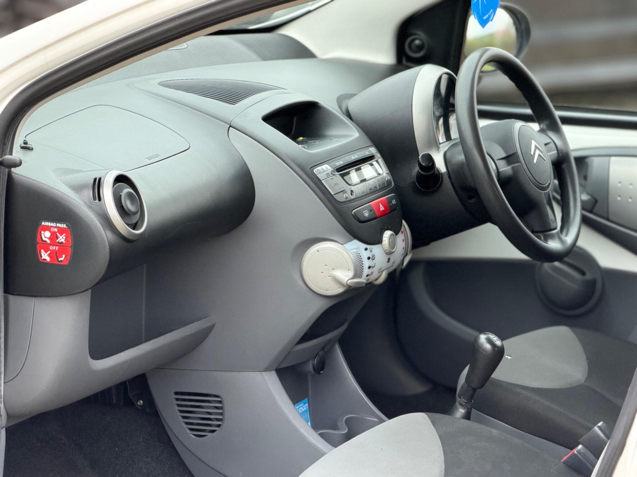 2011 Citroen C1 1.0i VTR Euro 5 5dr image 13