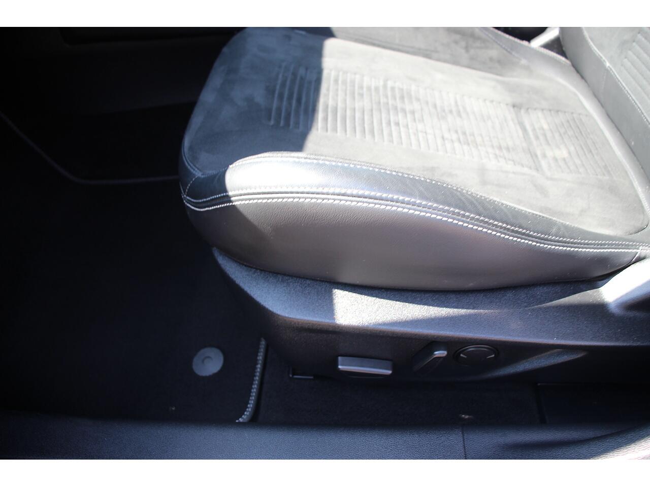 Ford Focus view 18