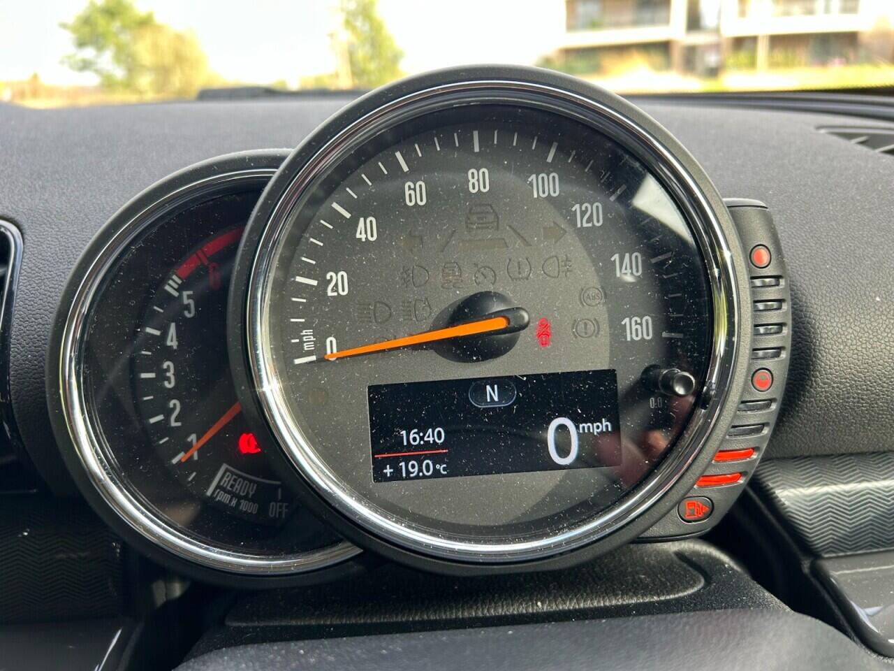Mini Clubman view 33