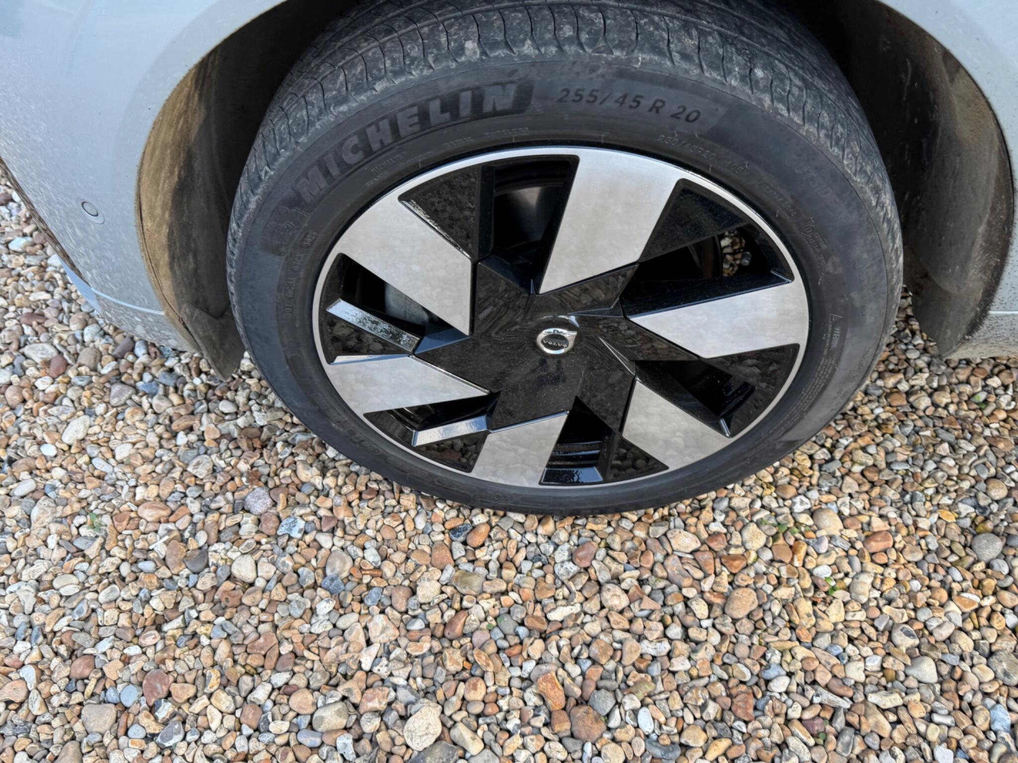 Volvo XC60 view 12