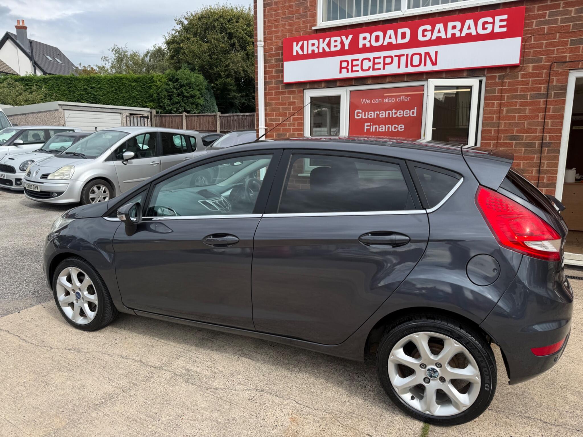 Ford Fiesta view 3