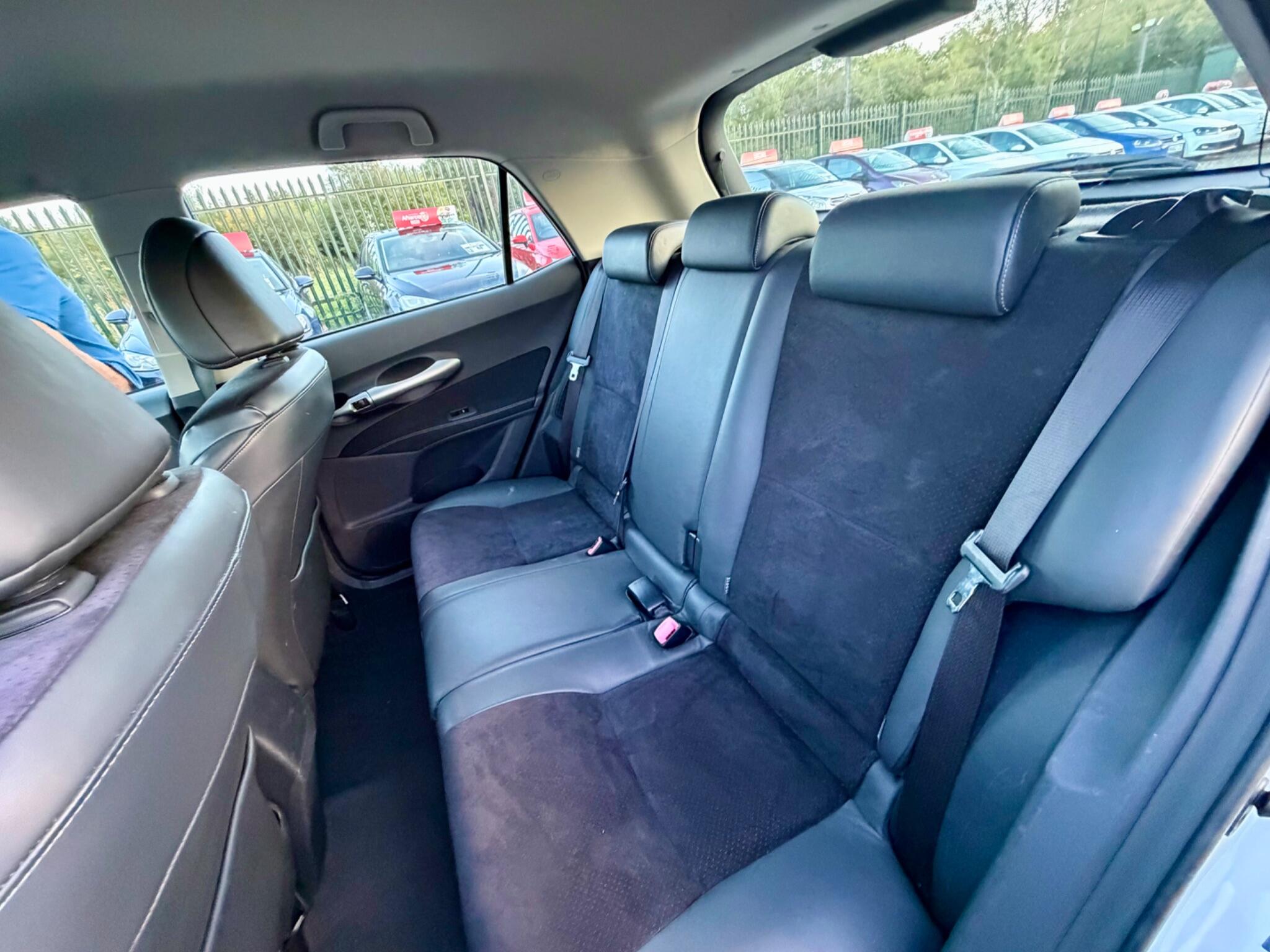 Toyota Auris view 32