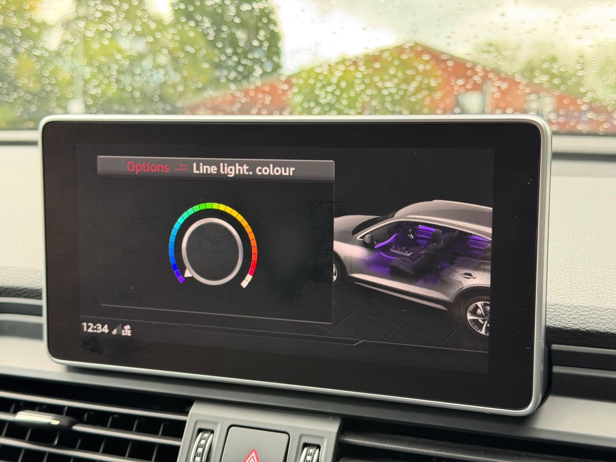 Audi SQ5 view 59