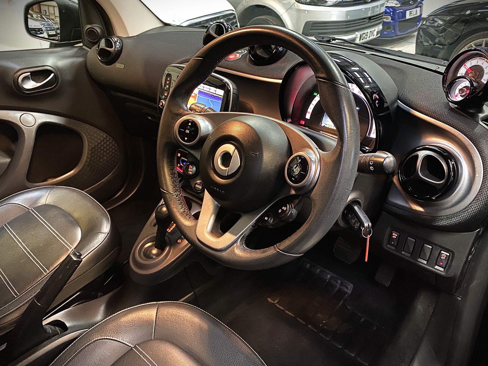 Smart Fortwo view 3