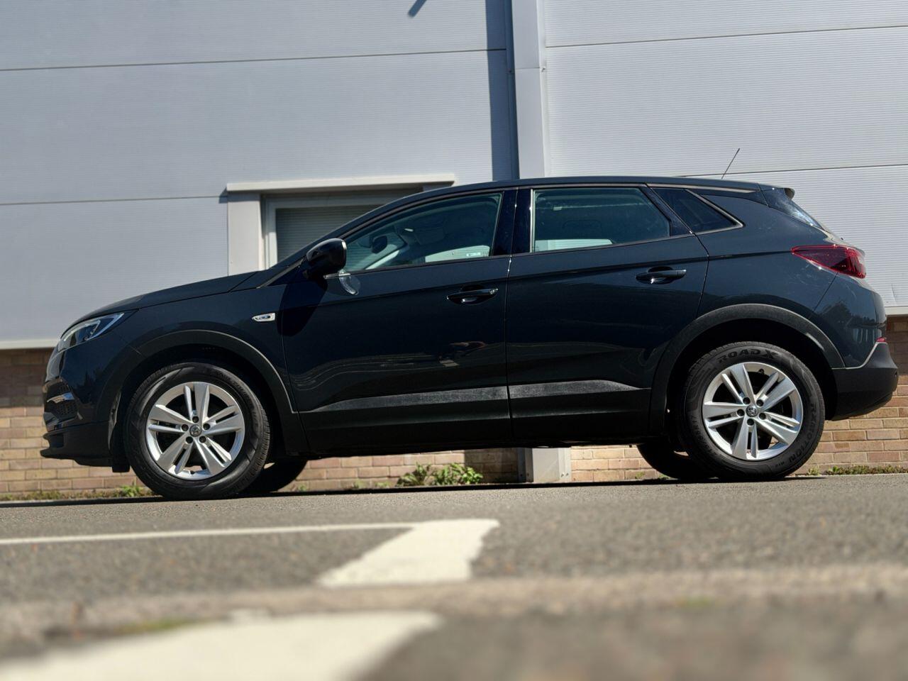 Vauxhall Grandland X view 36