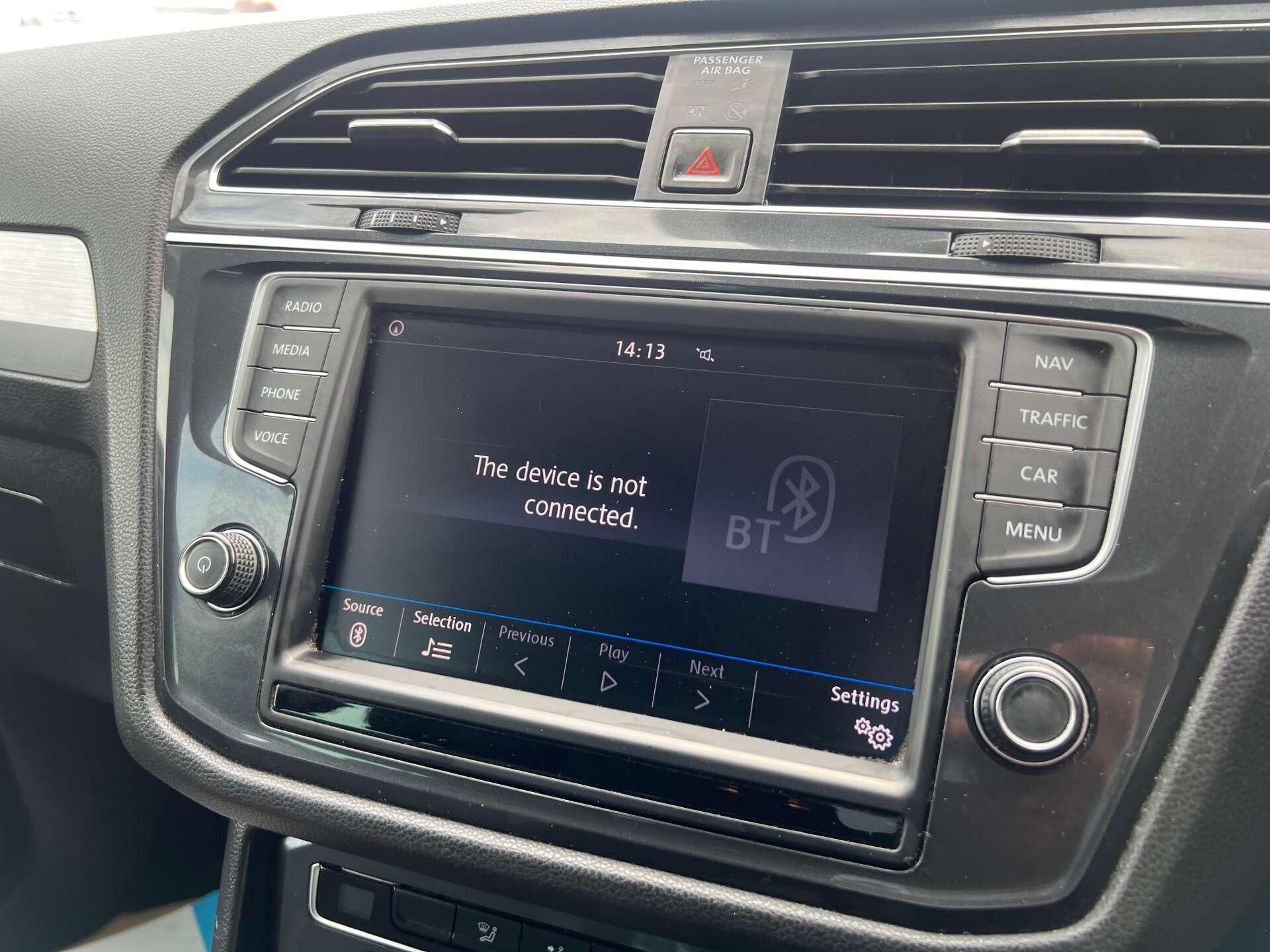 Volkswagen Tiguan view 22