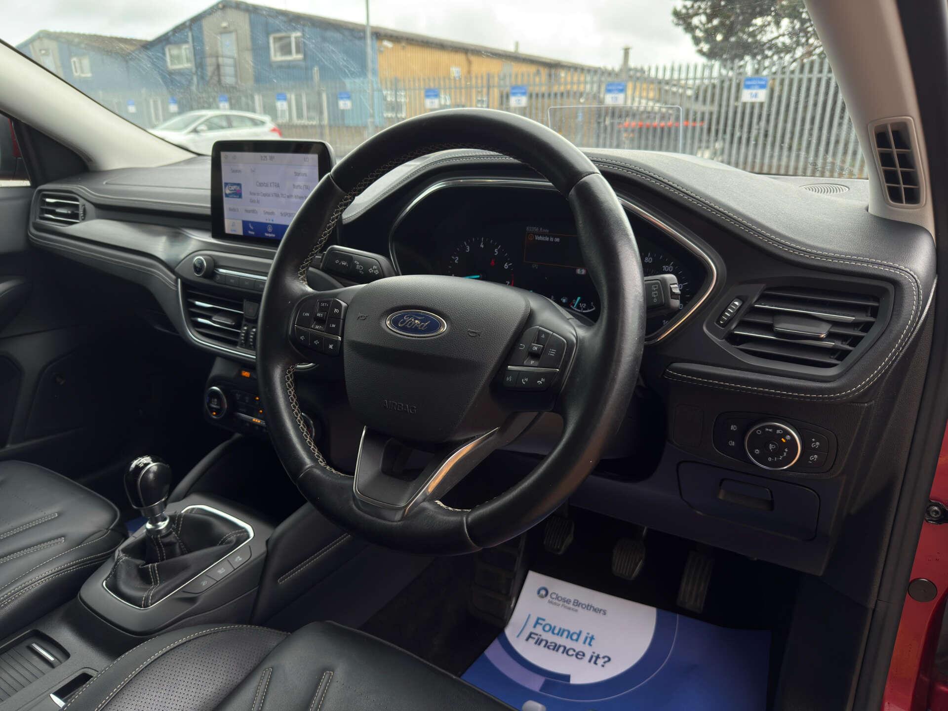 Ford Focus view 21