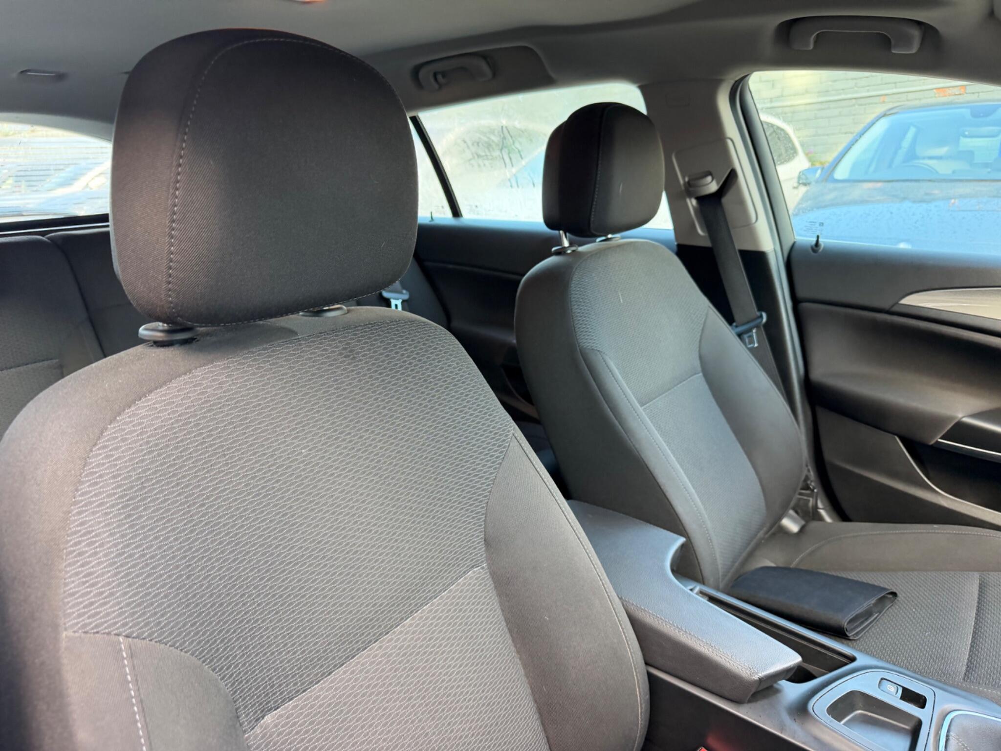 Vauxhall Insignia view 12