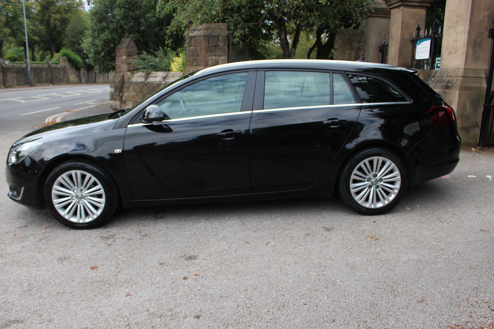 Vauxhall Insignia view 6