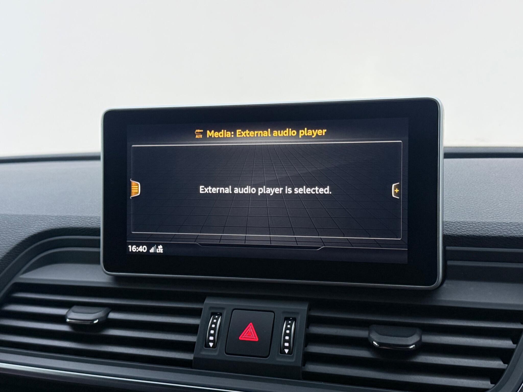 Audi Q5 view 21