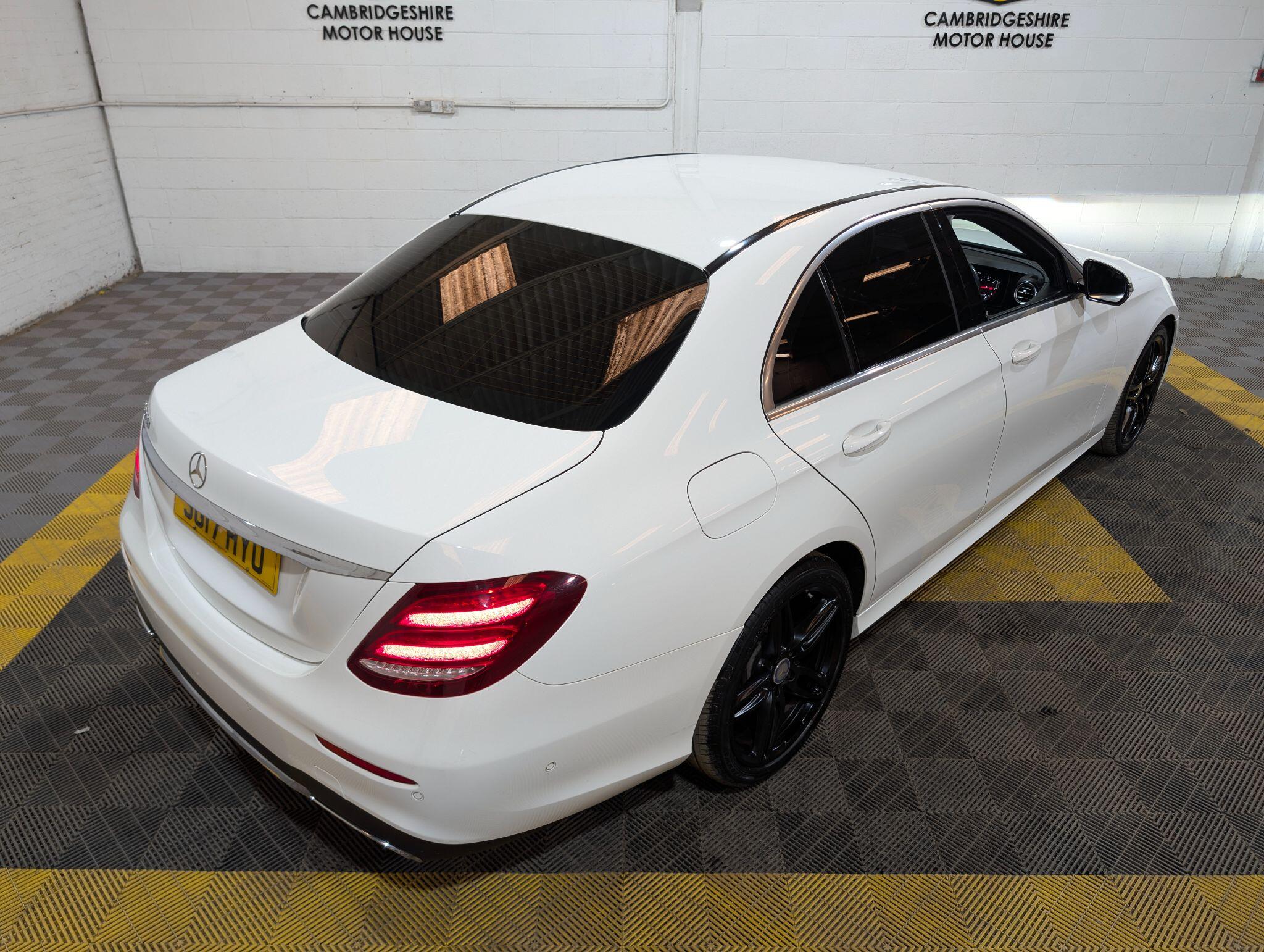 Mercedes-Benz E Class view 17
