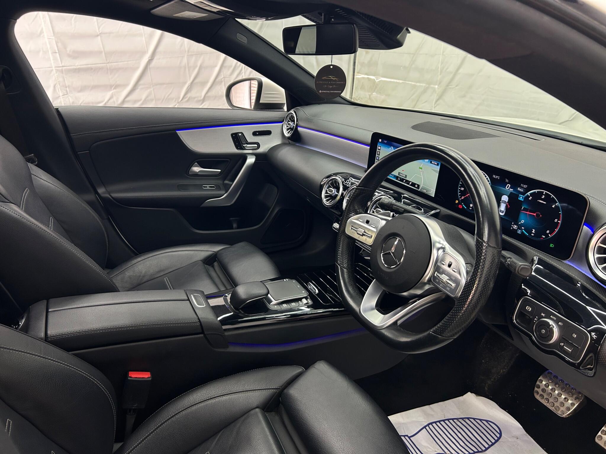 Mercedes-Benz Cla view 14