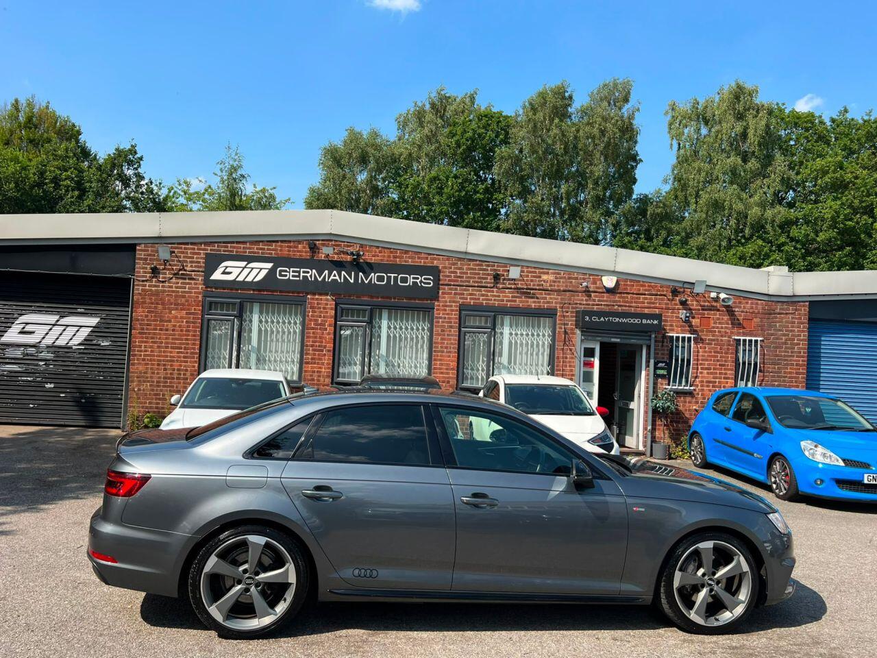 Audi A4 view 9
