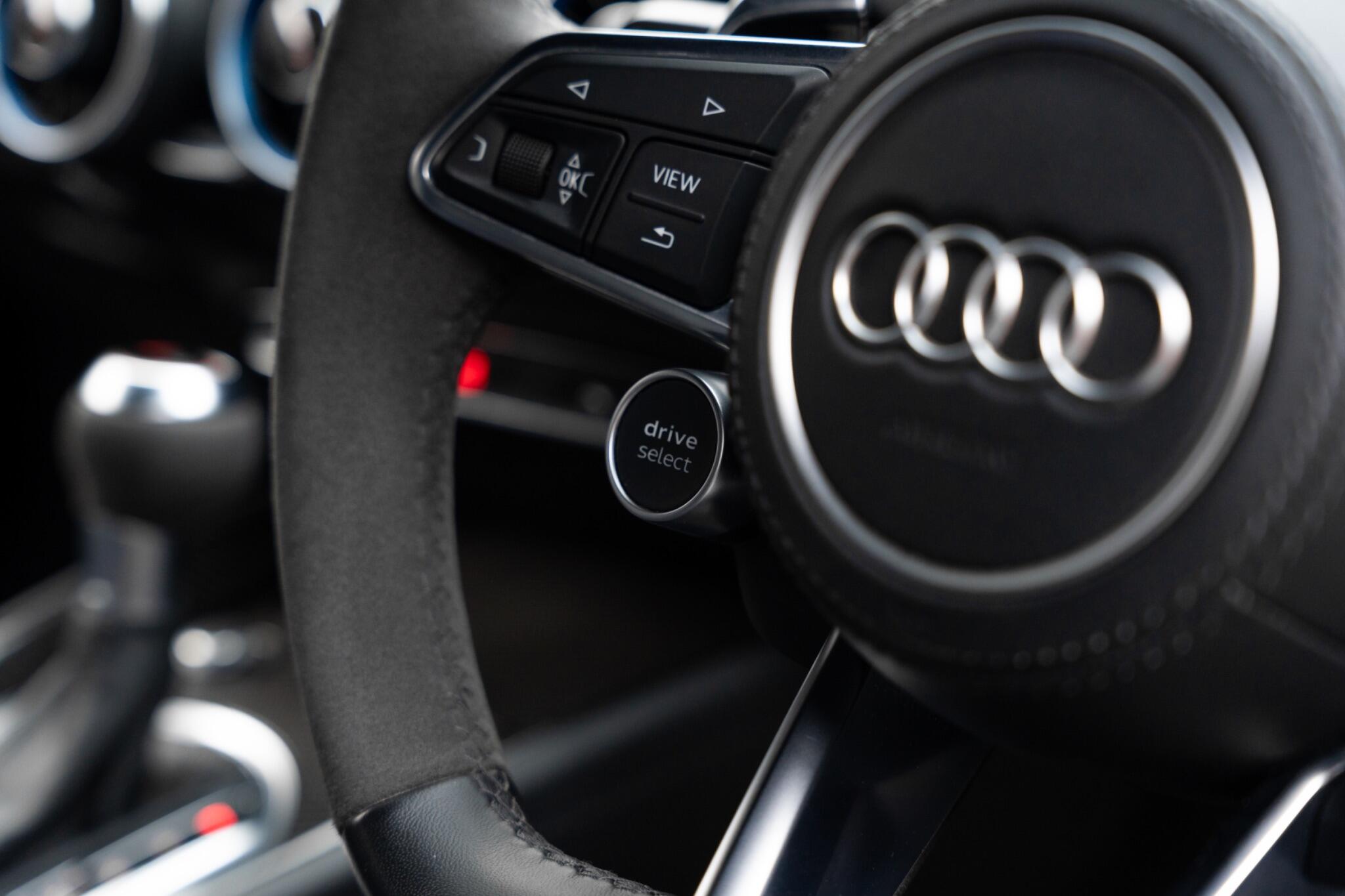 Audi TT RS view 34