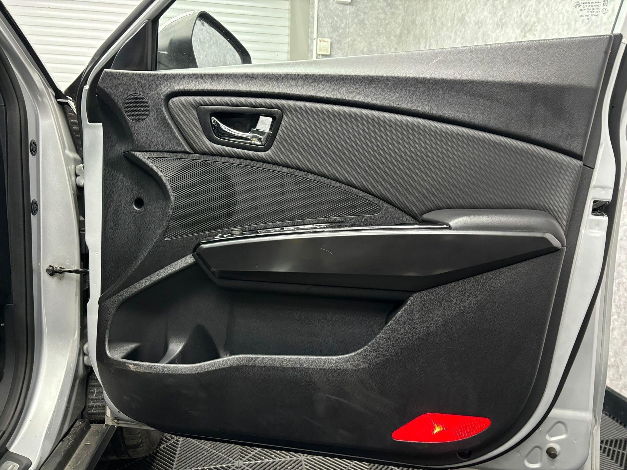 Ssangyong Tivoli view 18