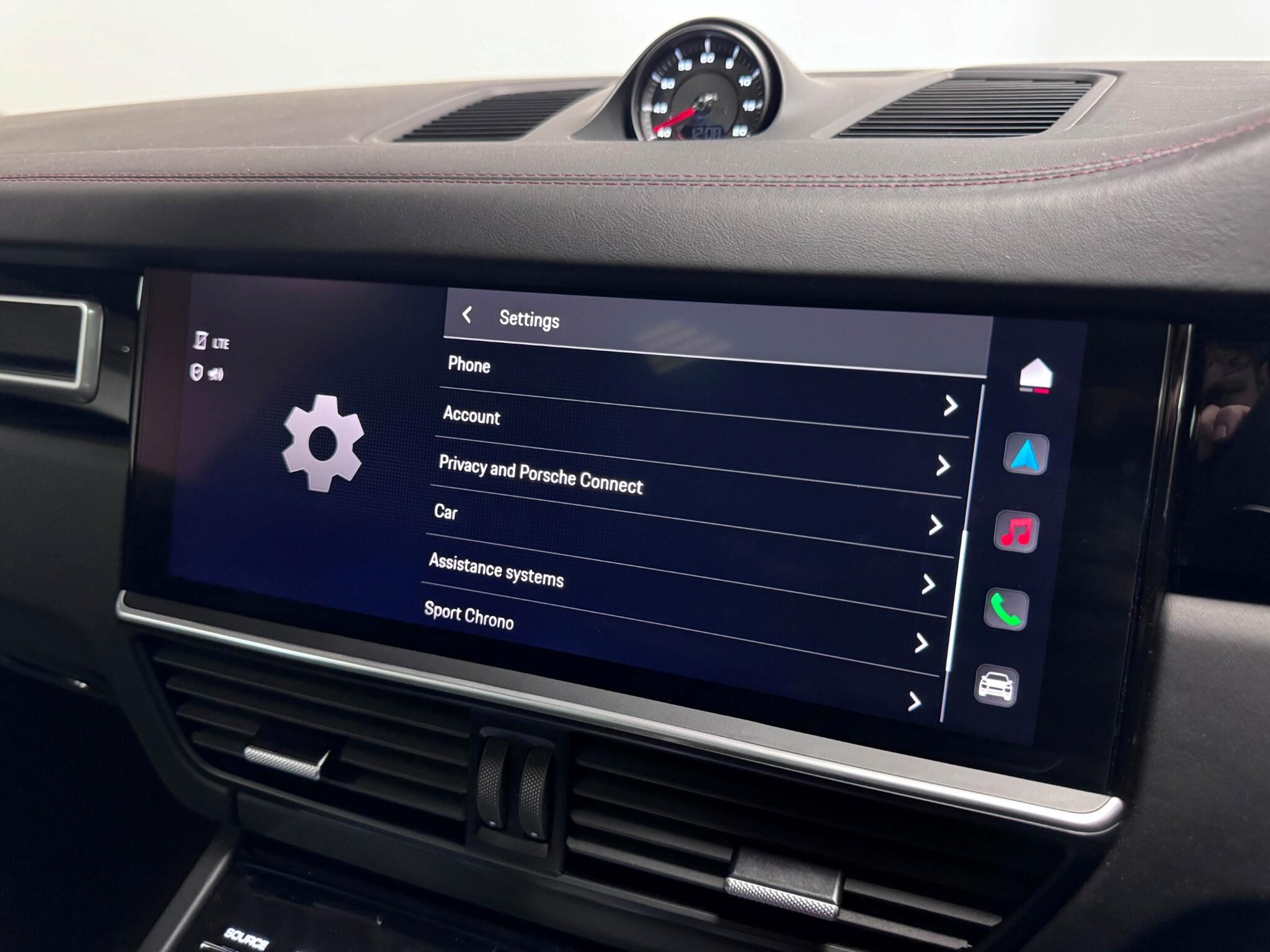 Porsche Cayenne view 68