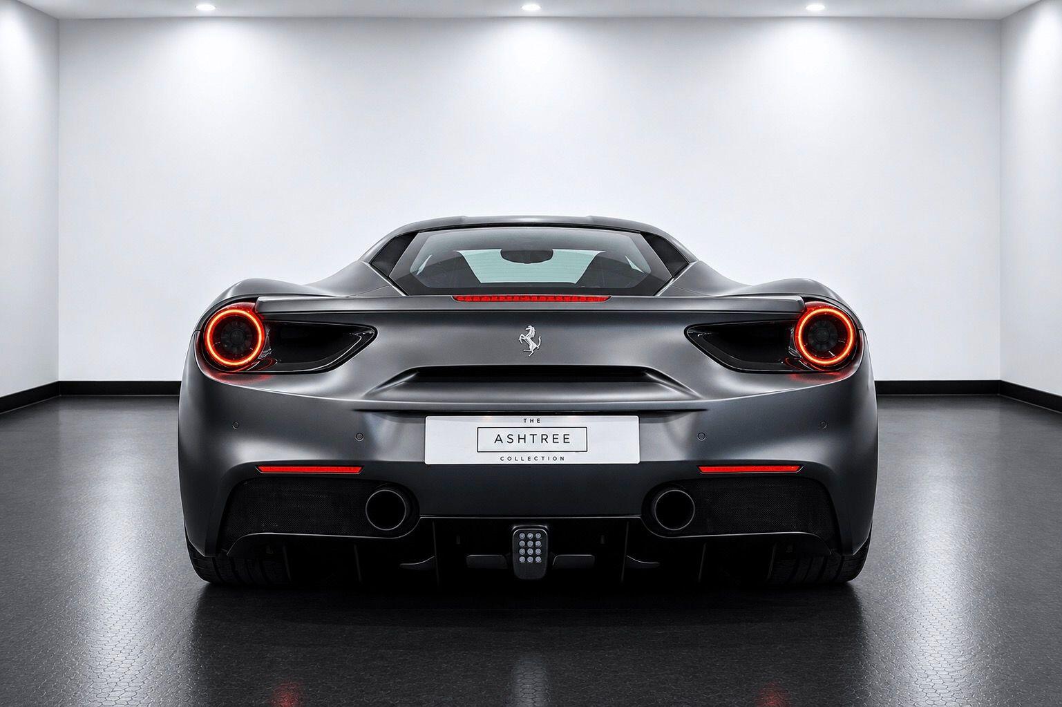 Ferrari 488 view 6