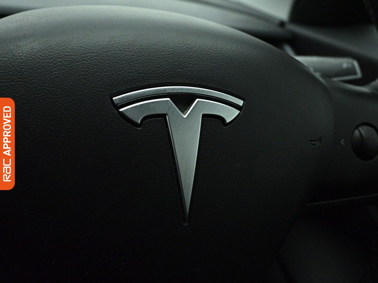 Tesla Model 3 view 24