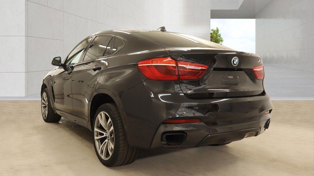 BMW X6 view 6