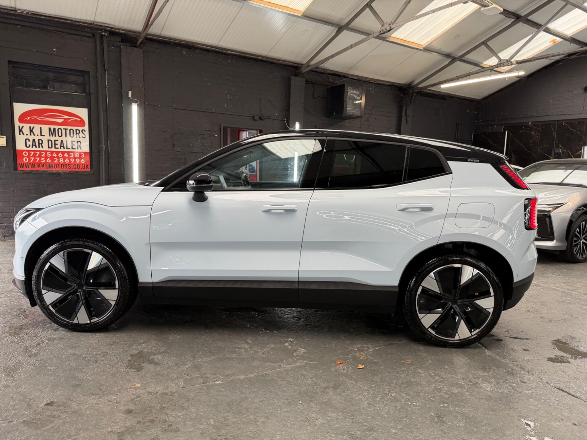 Volvo Ex30 view 14