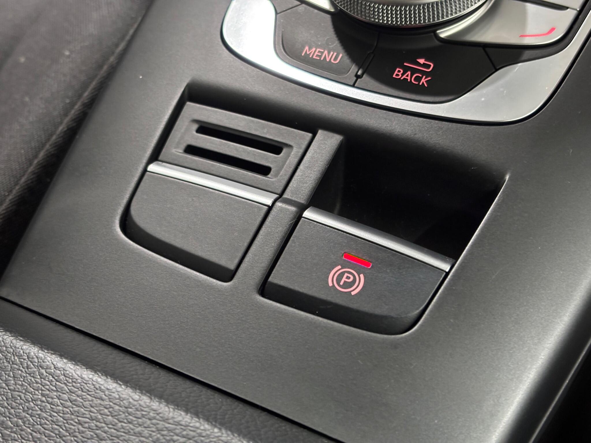 Audi A3 view 34