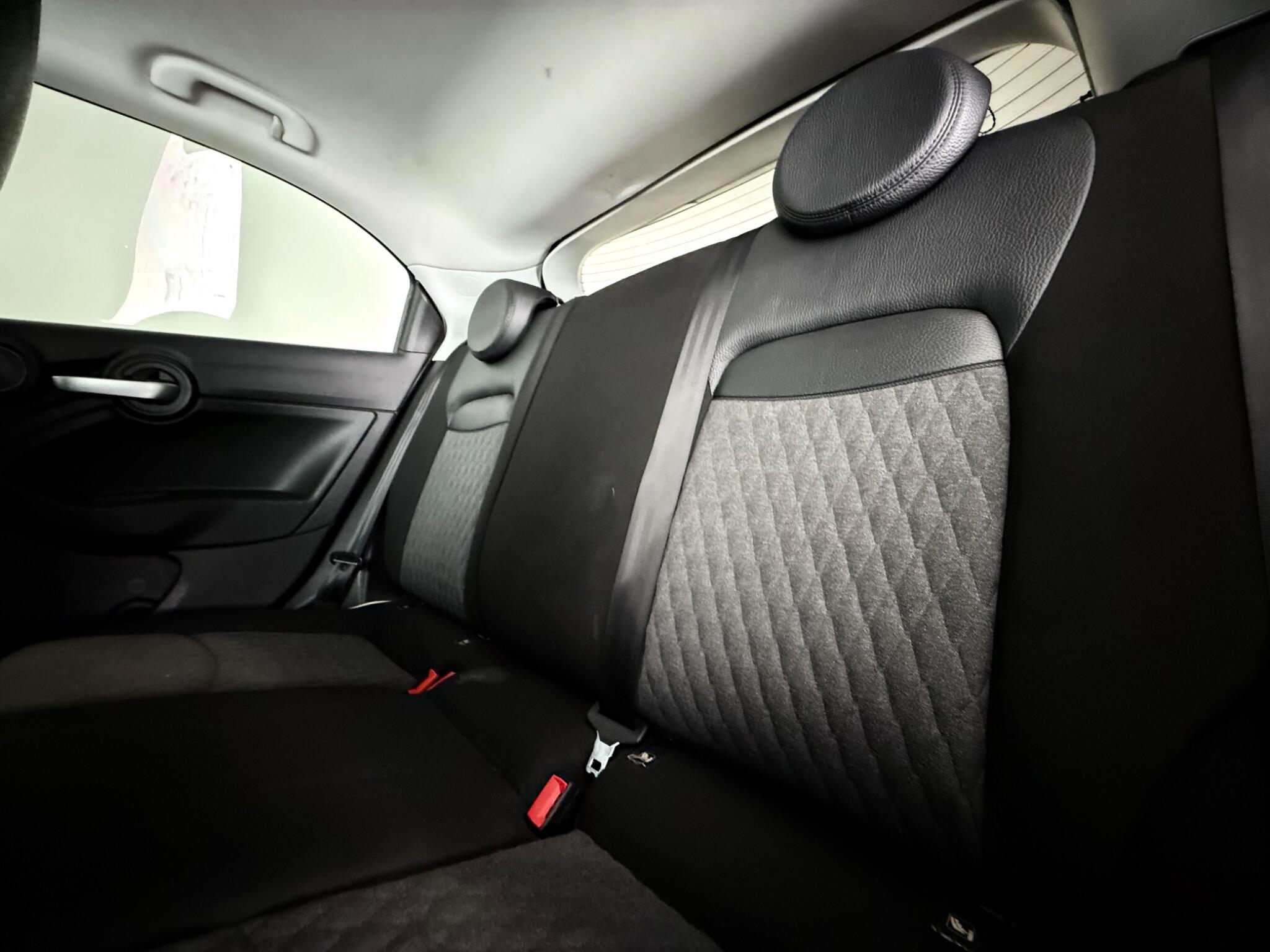 Fiat 500X view 27