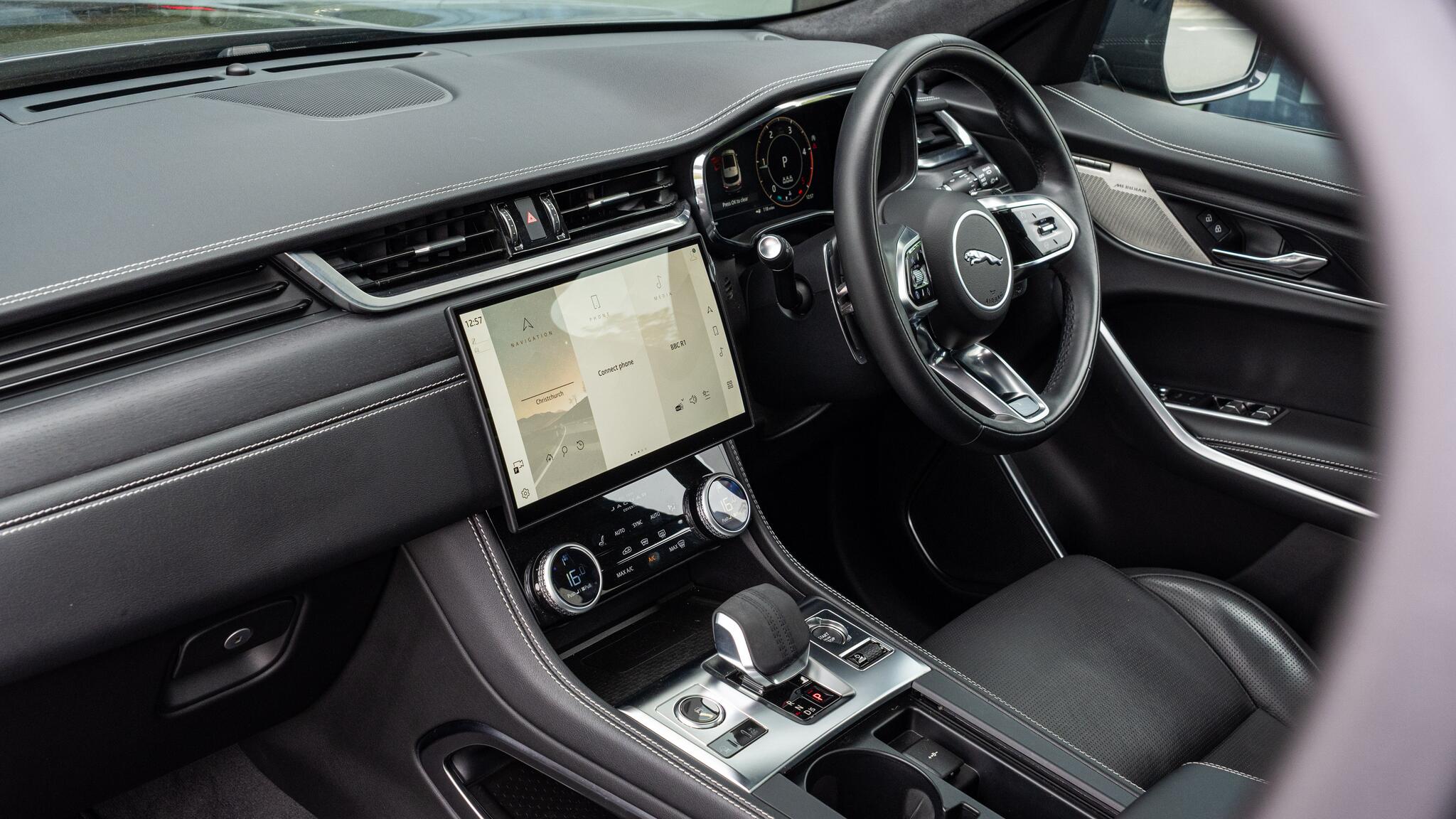 Jaguar F-Pace view 54