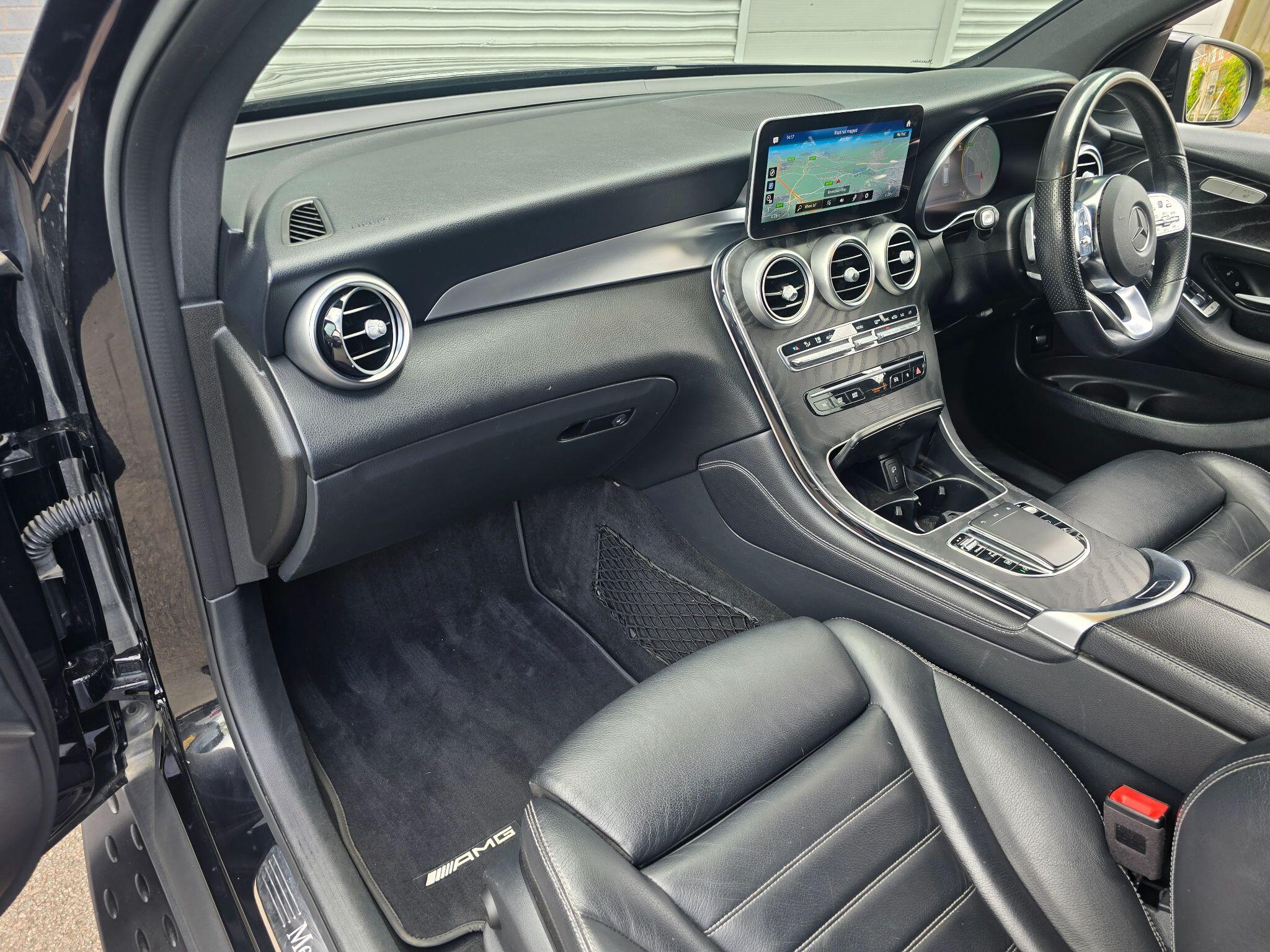 Mercedes-Benz GLC view 42