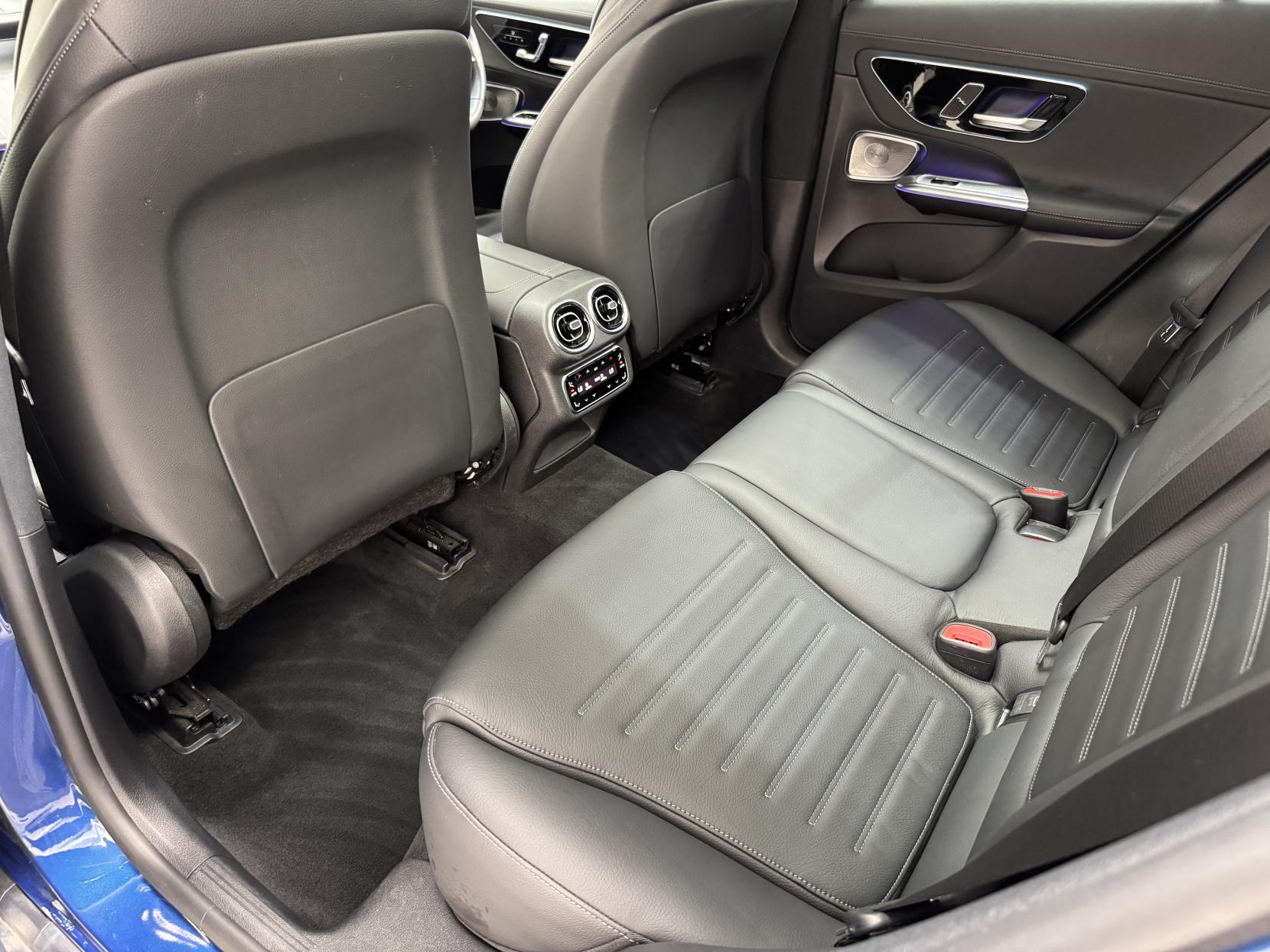 Mercedes-Benz GLC view 65