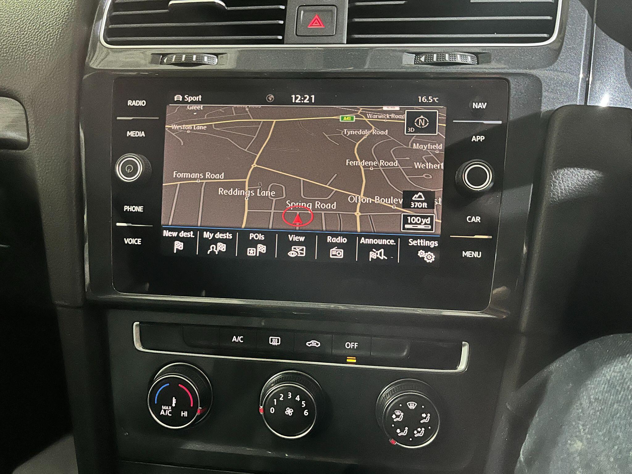Volkswagen Golf view 37