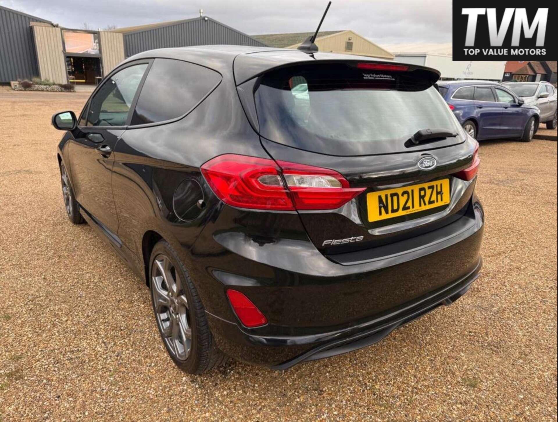 Ford Fiesta view 5