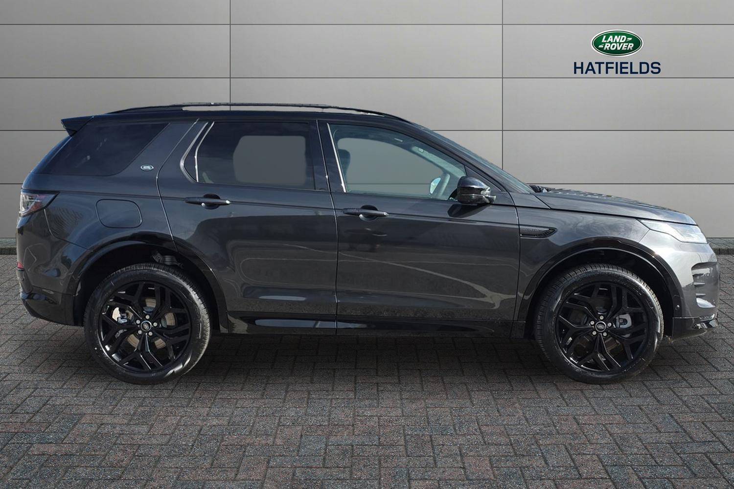 Land Rover Discovery Sport view 5