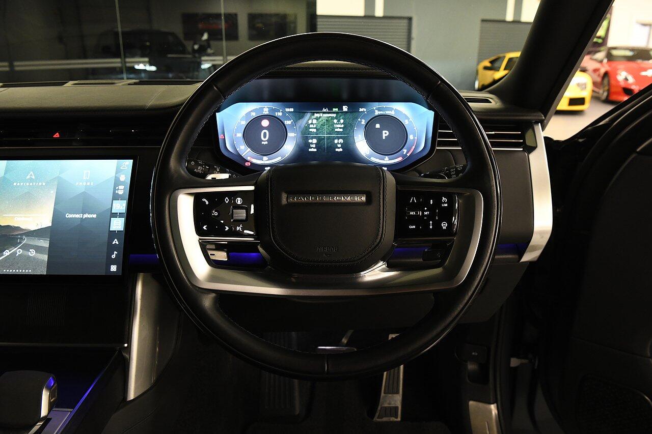 Land Rover Range Rover view 19