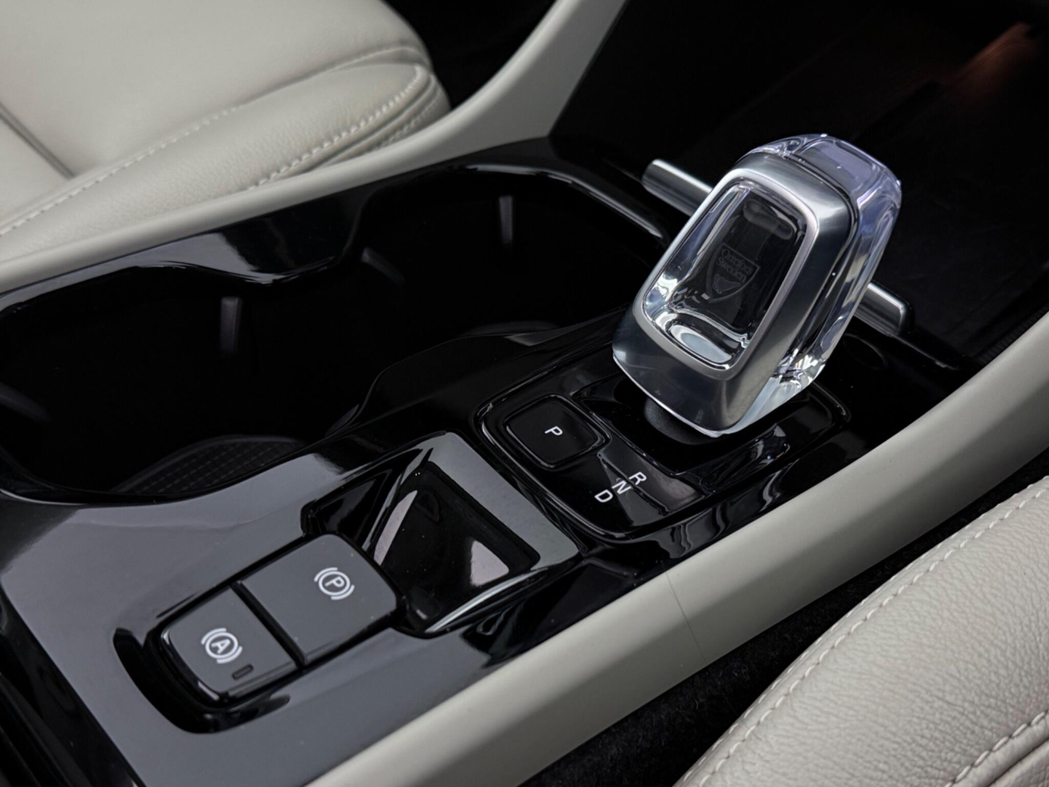 Volvo XC40 view 25