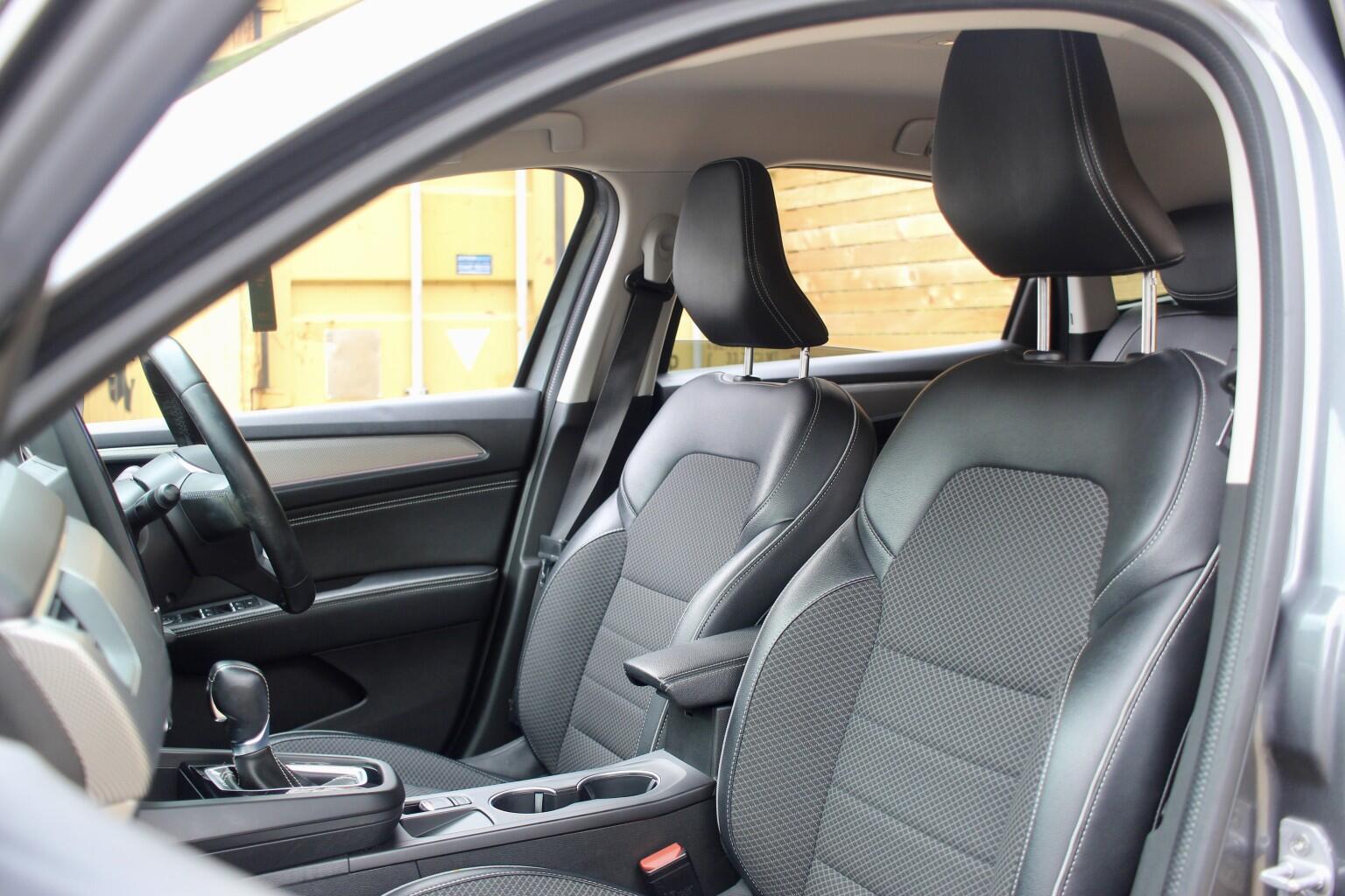 Renault Arkana view 12