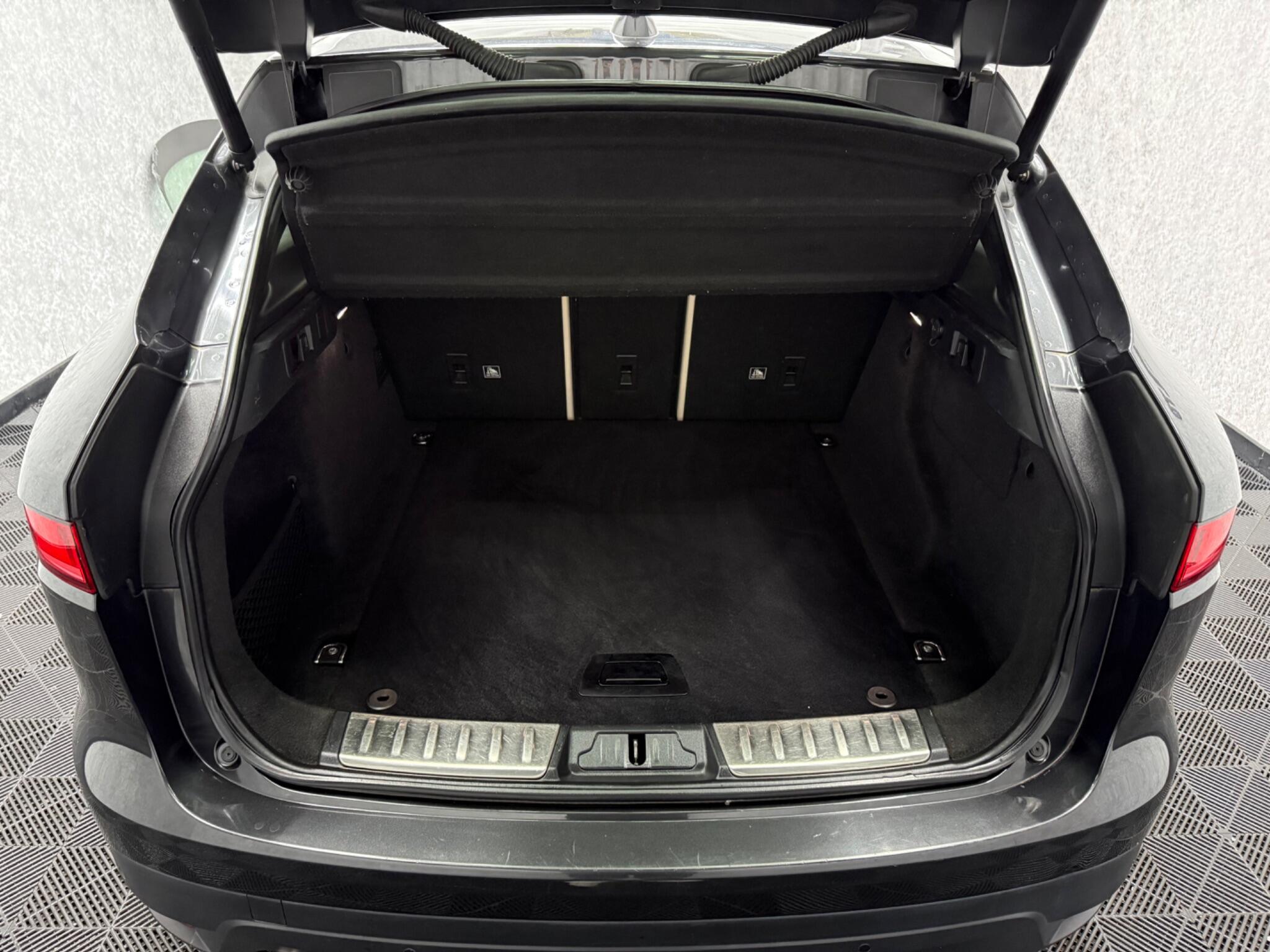 Jaguar F-Pace view 30