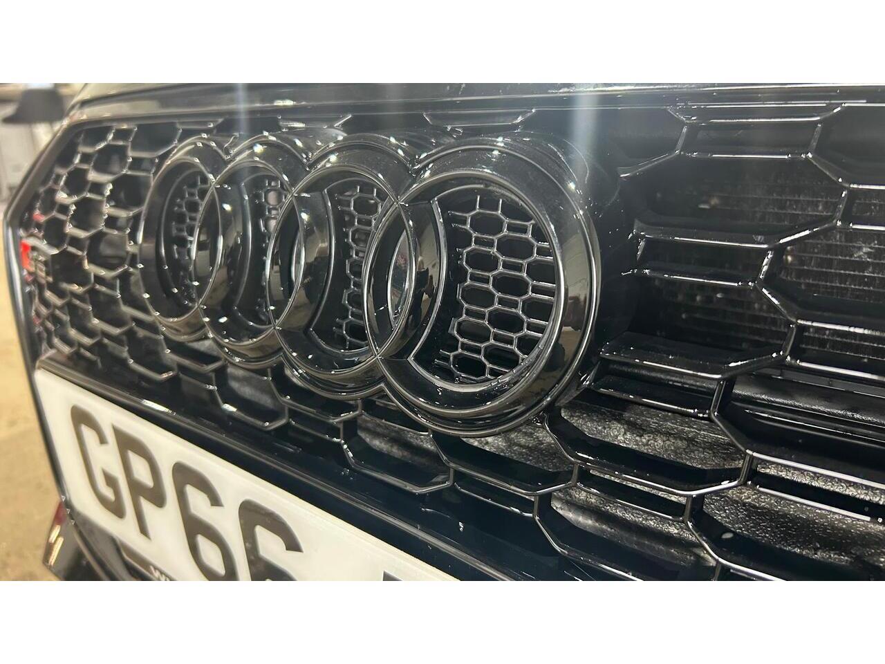 Audi S5 view 11