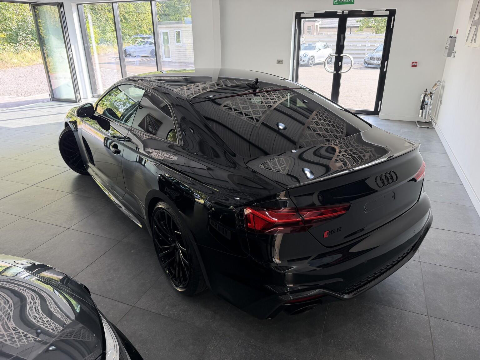 Audi RS5 view 10