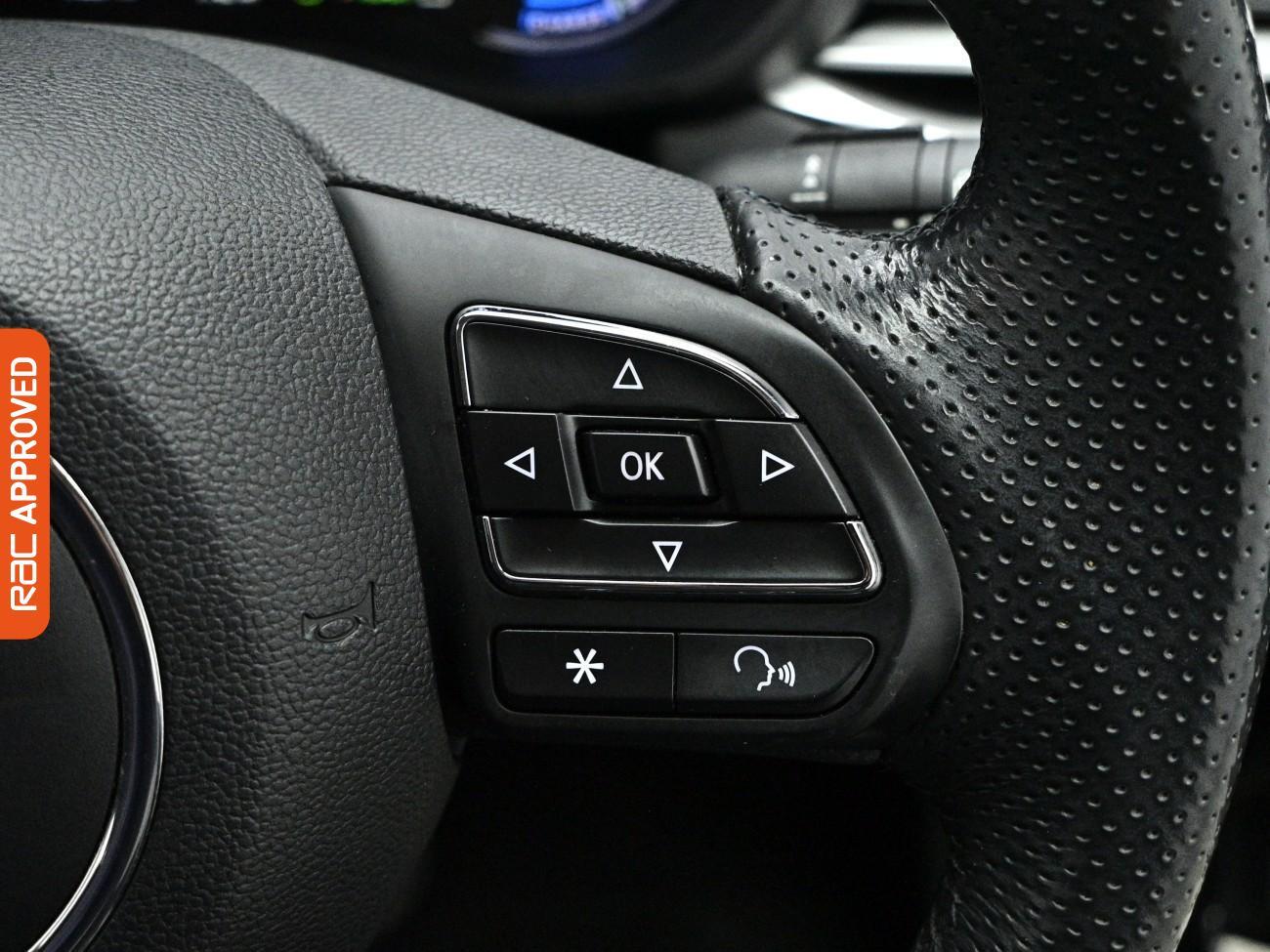 MG MG5 view 23